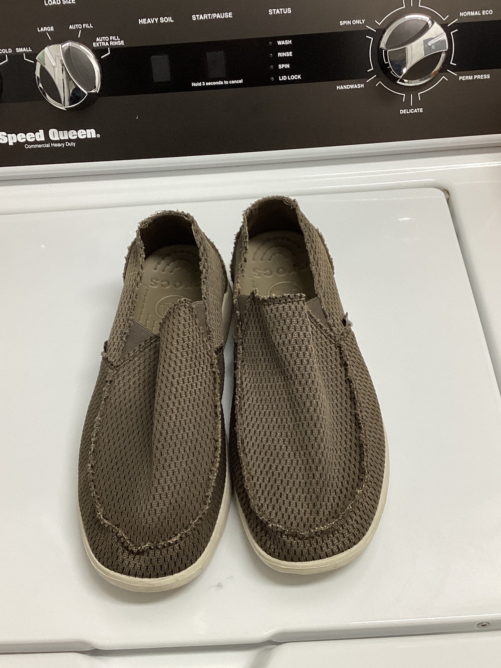 CROCS Men’s Brown Knit Slip-On Loafers